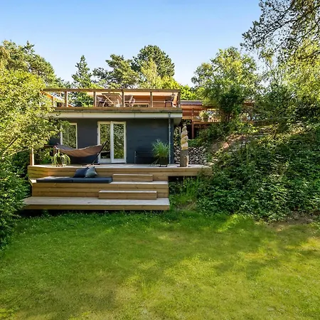 Prázdninový dům 3 Bedroom Lovely In