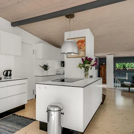 3 Bedroom Lovely In *