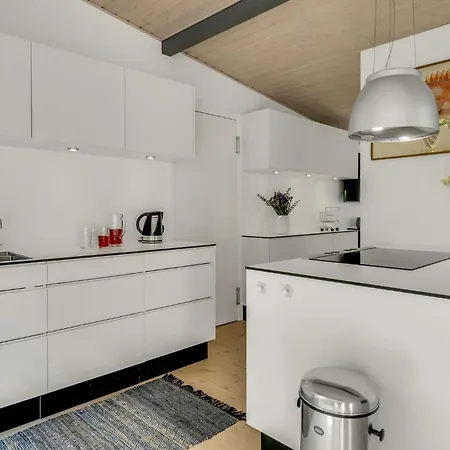 3 Bedroom Lovely In Prázdninový dům